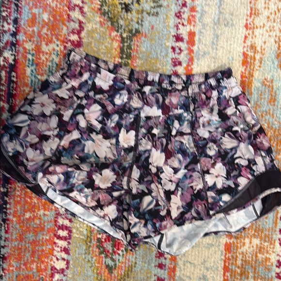 lululemon athletica Floral Athletic Shorts - Purple and White - Picture 3 of 4